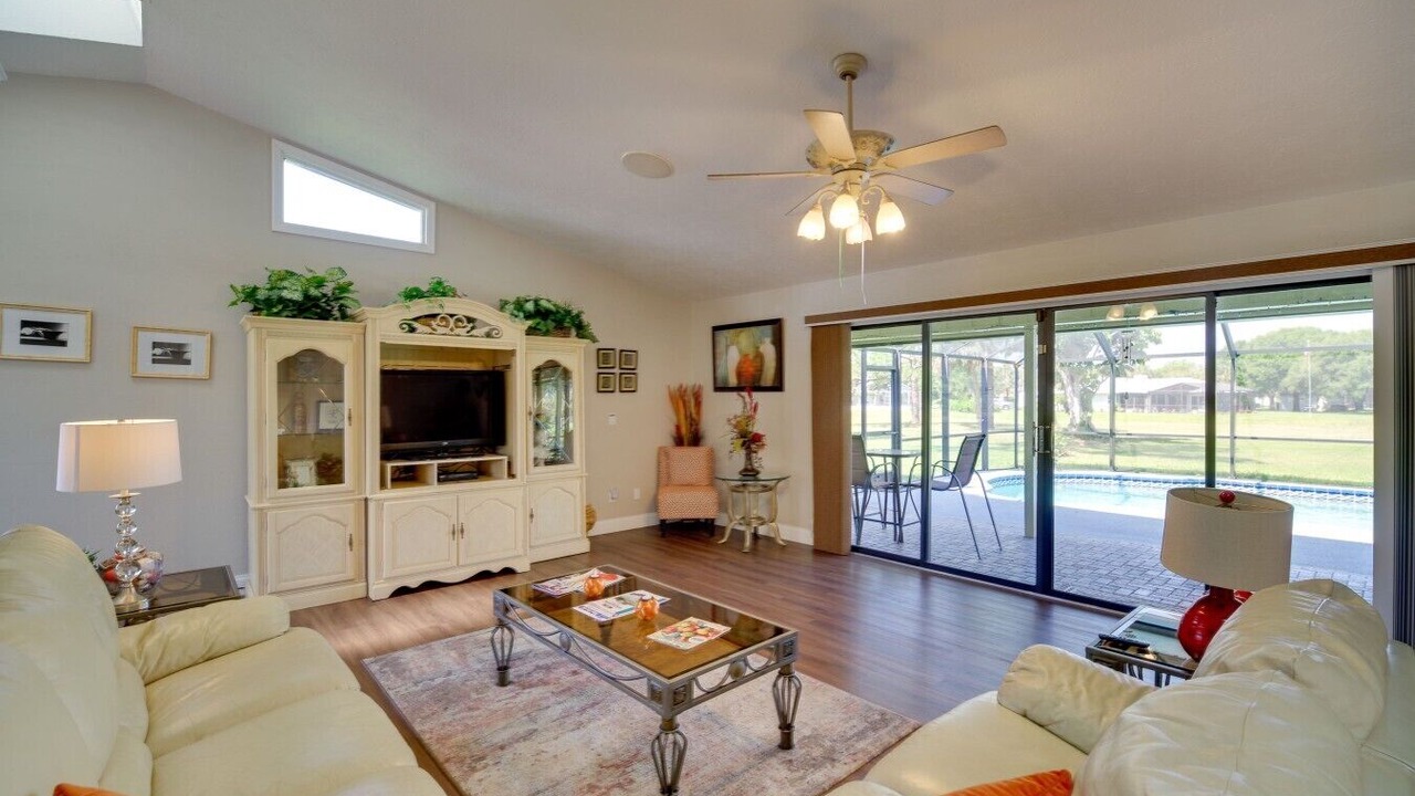 Photo of Bedroom in Lakewood Park