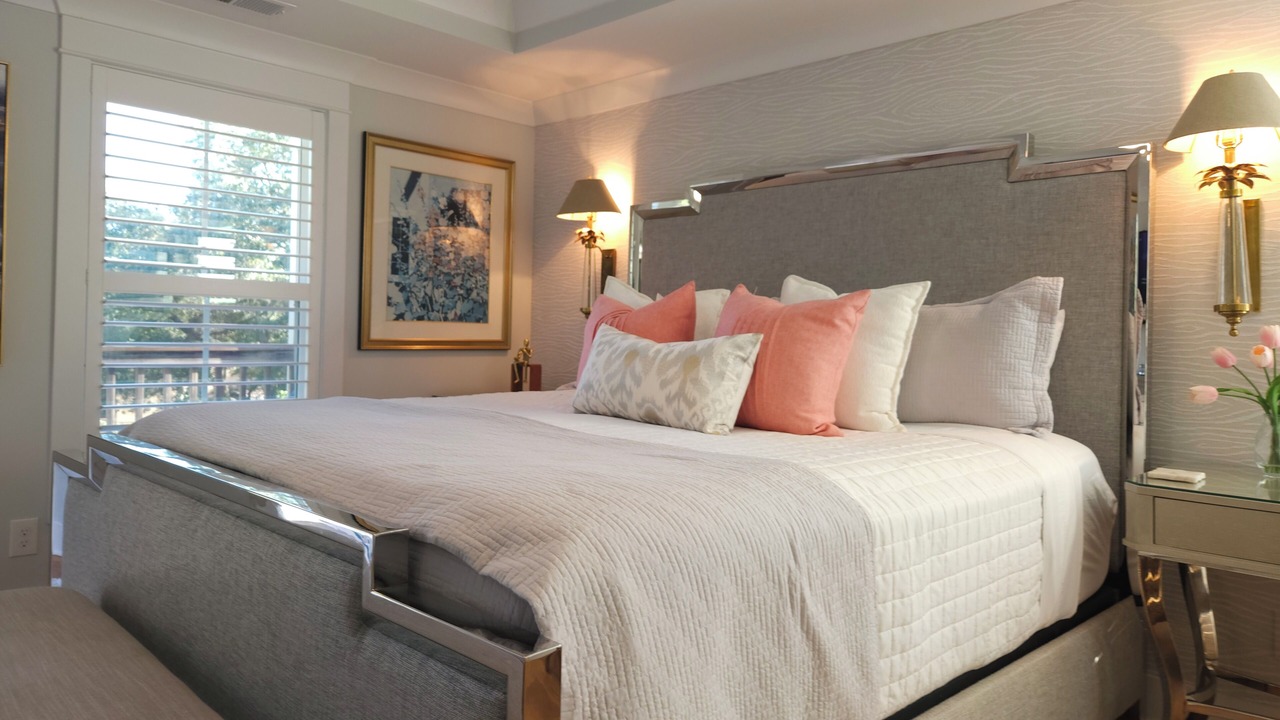 Photo of Bedroom in Folly Field