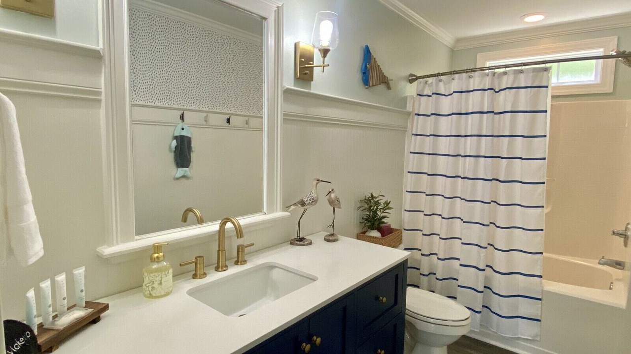 Photo of Bathroom in Leesville