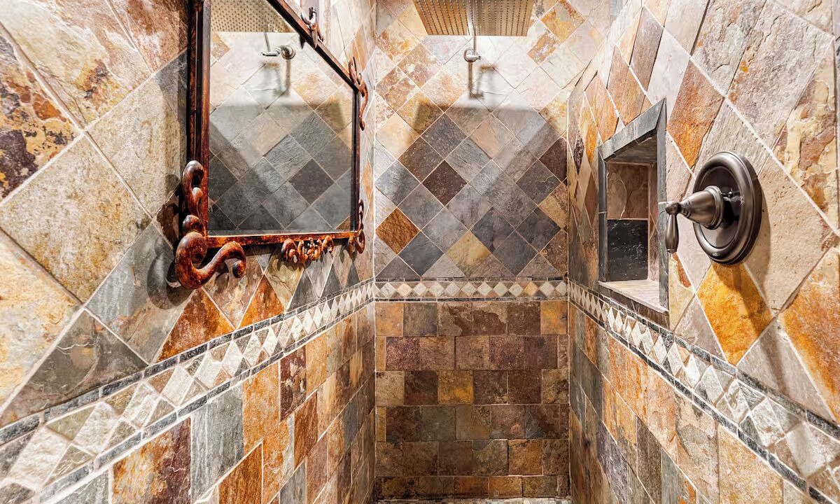 Photo of Bathroom in Taylortown