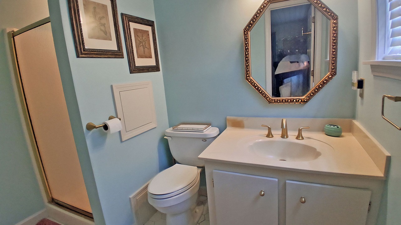 Photo of Bathroom in Inlet Harbour