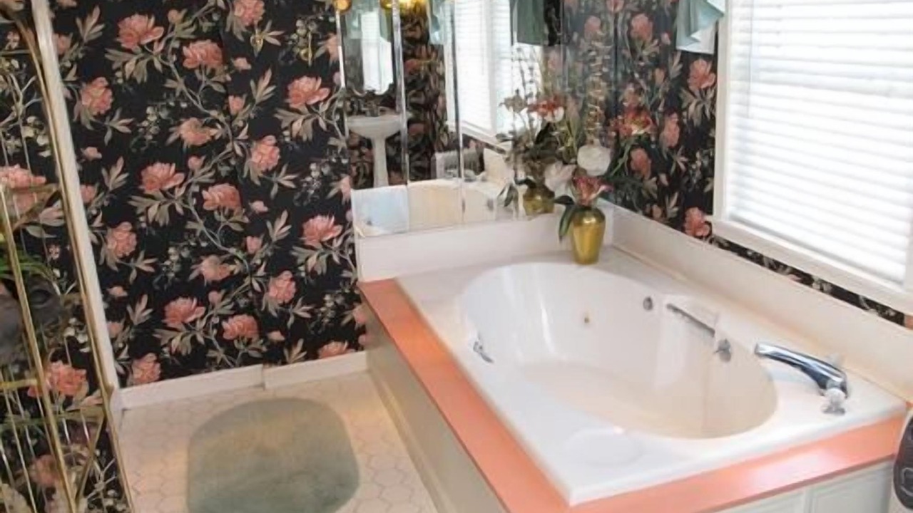 Photo of Bathroom in Inlet Harbour