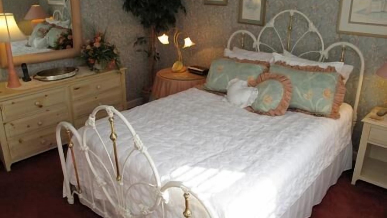 Photo of Bedroom in Inlet Harbour