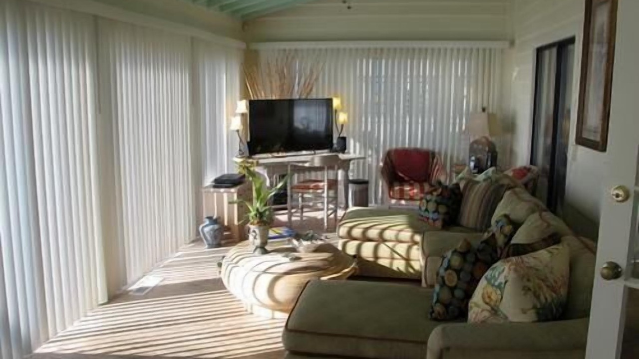 Photo of Livingroom in Inlet Harbour