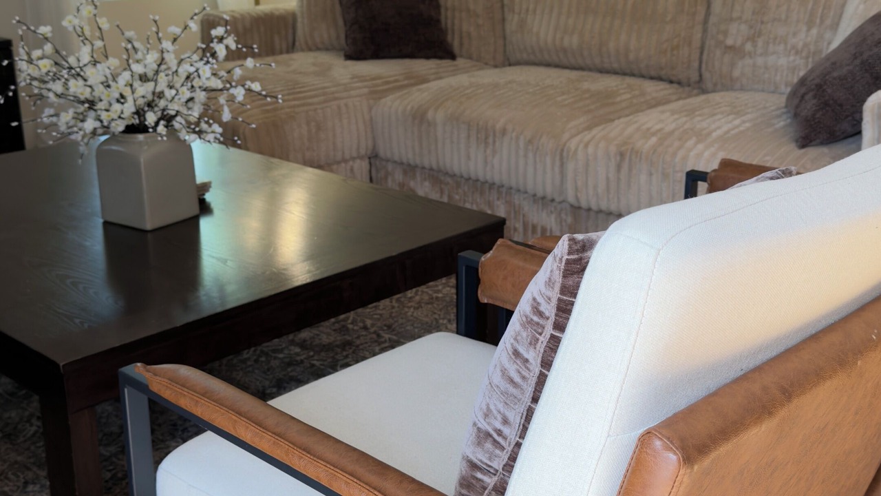 Photo of Livingroom in Lexington