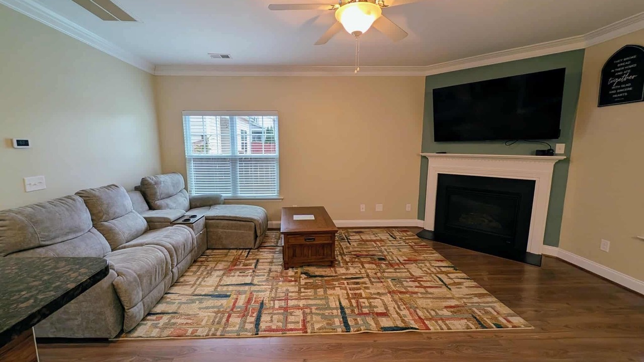 Photo of Livingroom in West Columbia