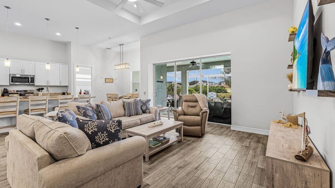 Photo of Livingroom in Mariner