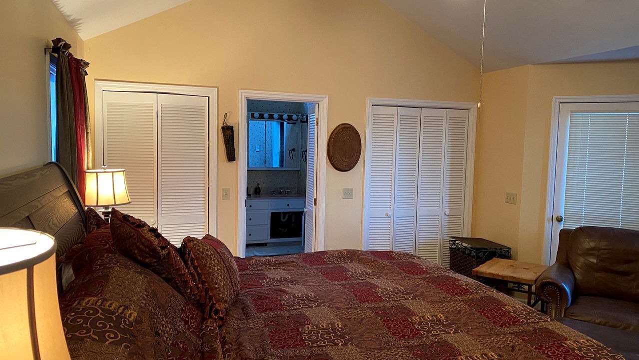 Photo of Bedroom in Santeetlah