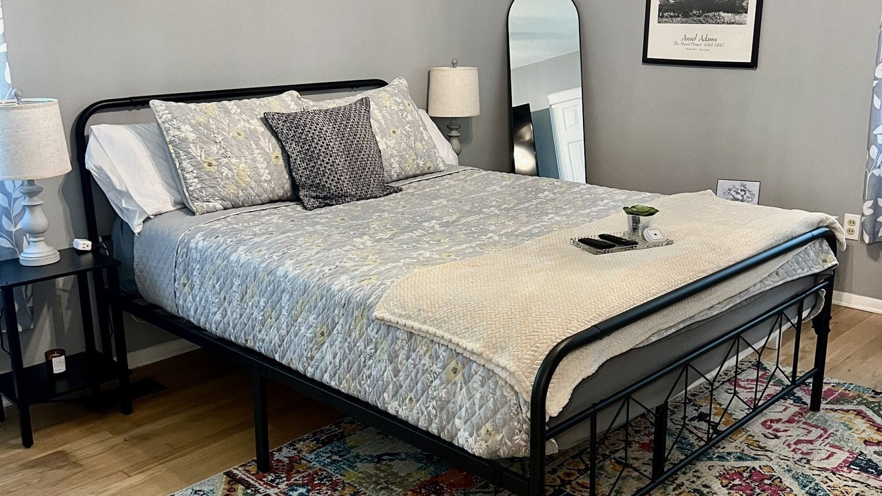 Photo of Bedroom in Seneca