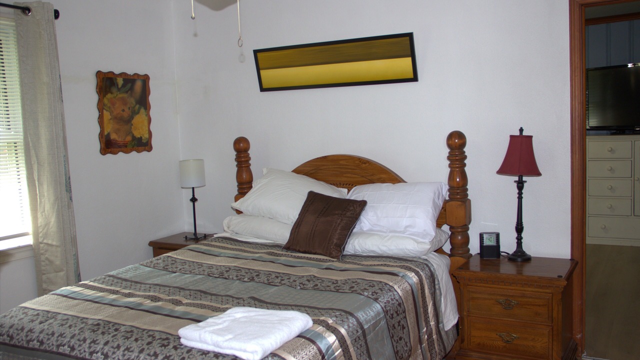 Photo of Bedroom in Garden City