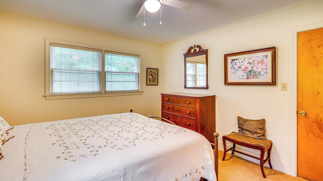 Photo of Bedroom in Lumberton