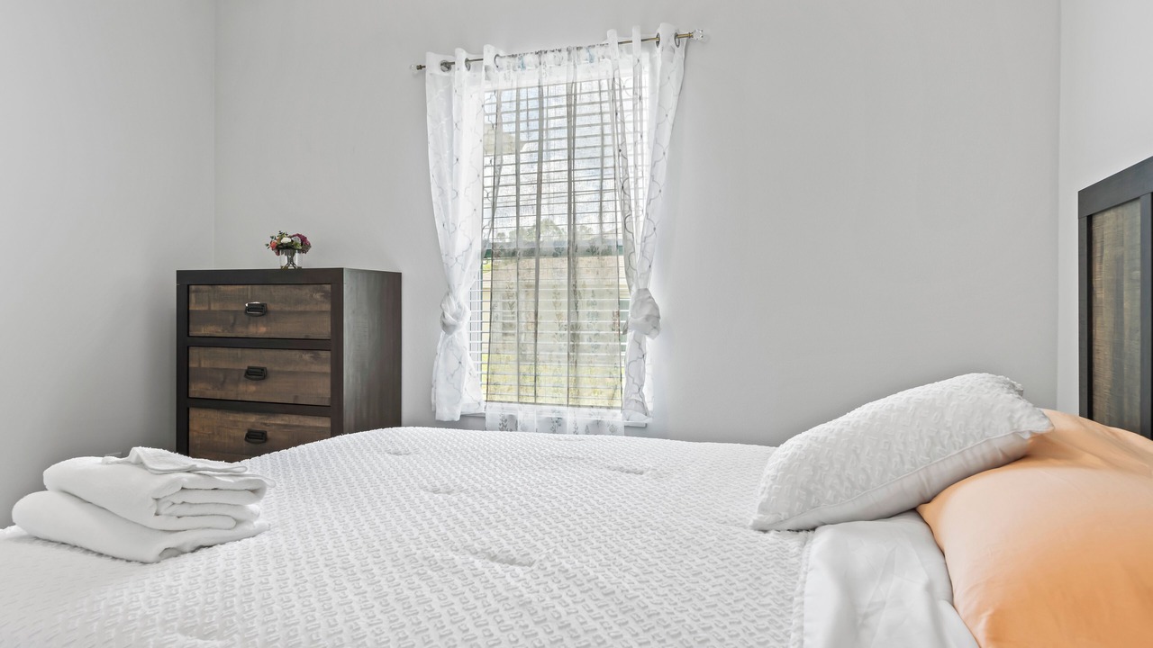 Photo of Bedroom in Vero Lake Estates