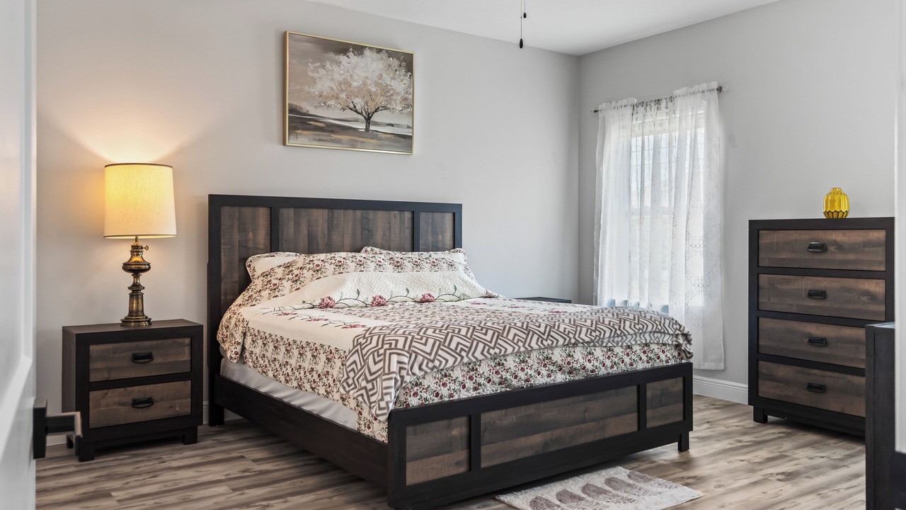 Photo of Bedroom in Vero Lake Estates