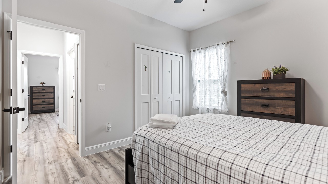 Photo of Bedroom in Vero Lake Estates