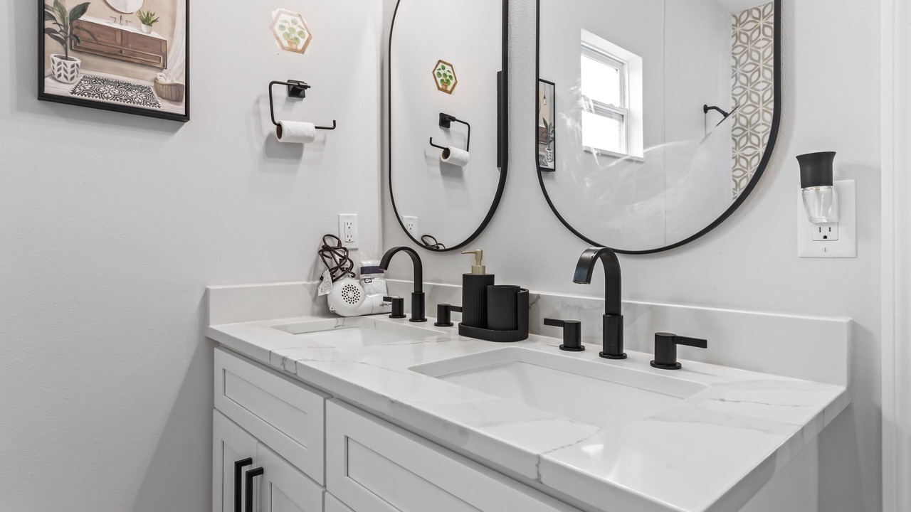 Photo of Bathroom in Vero Lake Estates