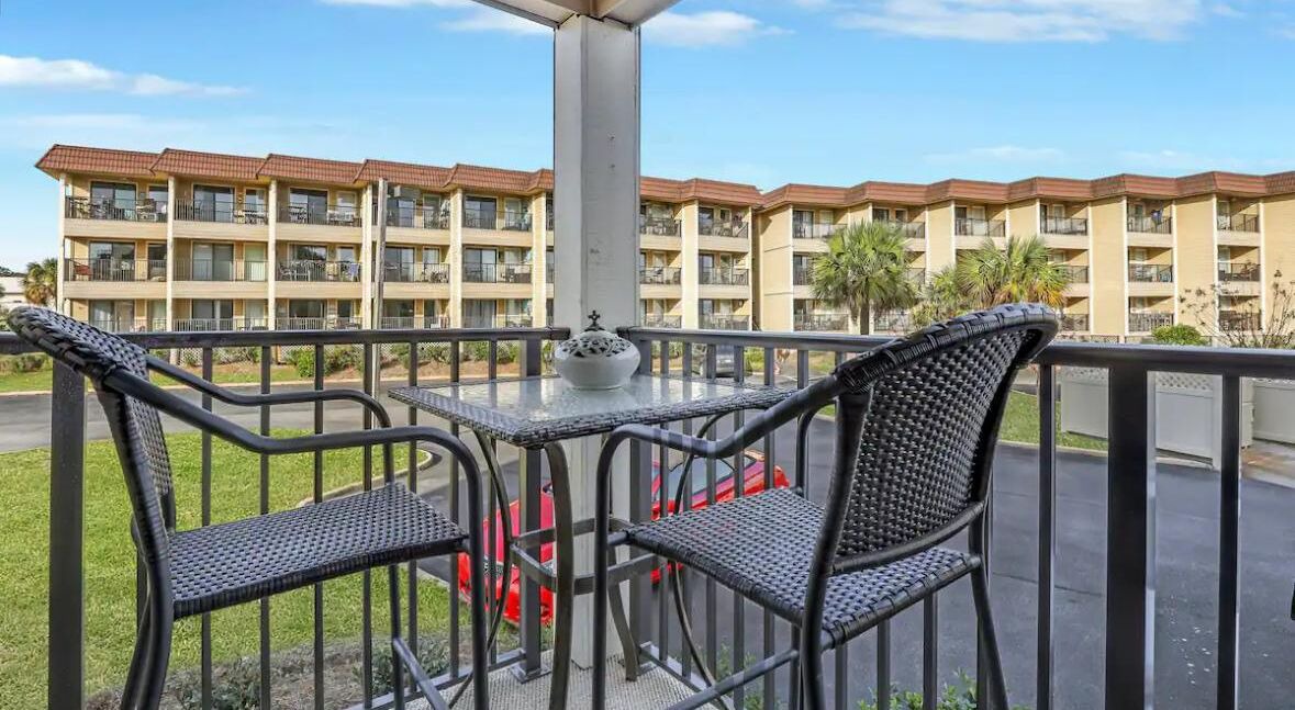 Photo of Outdoor in Folly Field