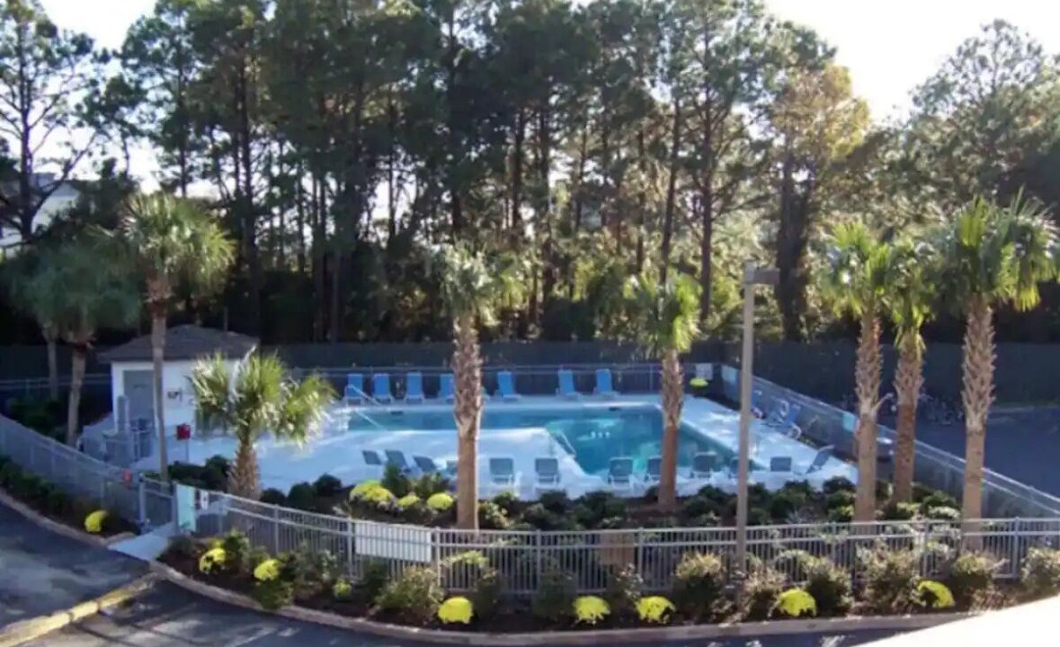 Photo of Outdoor in Folly Field