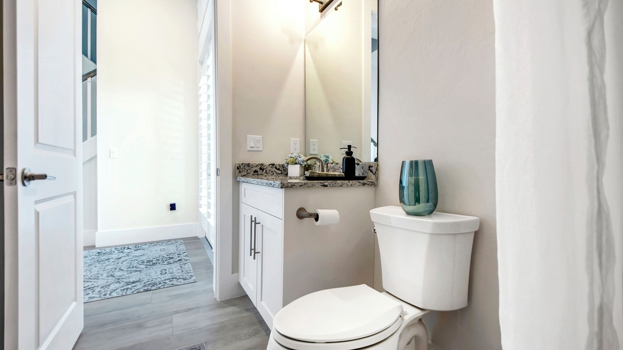 Photo of Bathroom in Isles of Capri