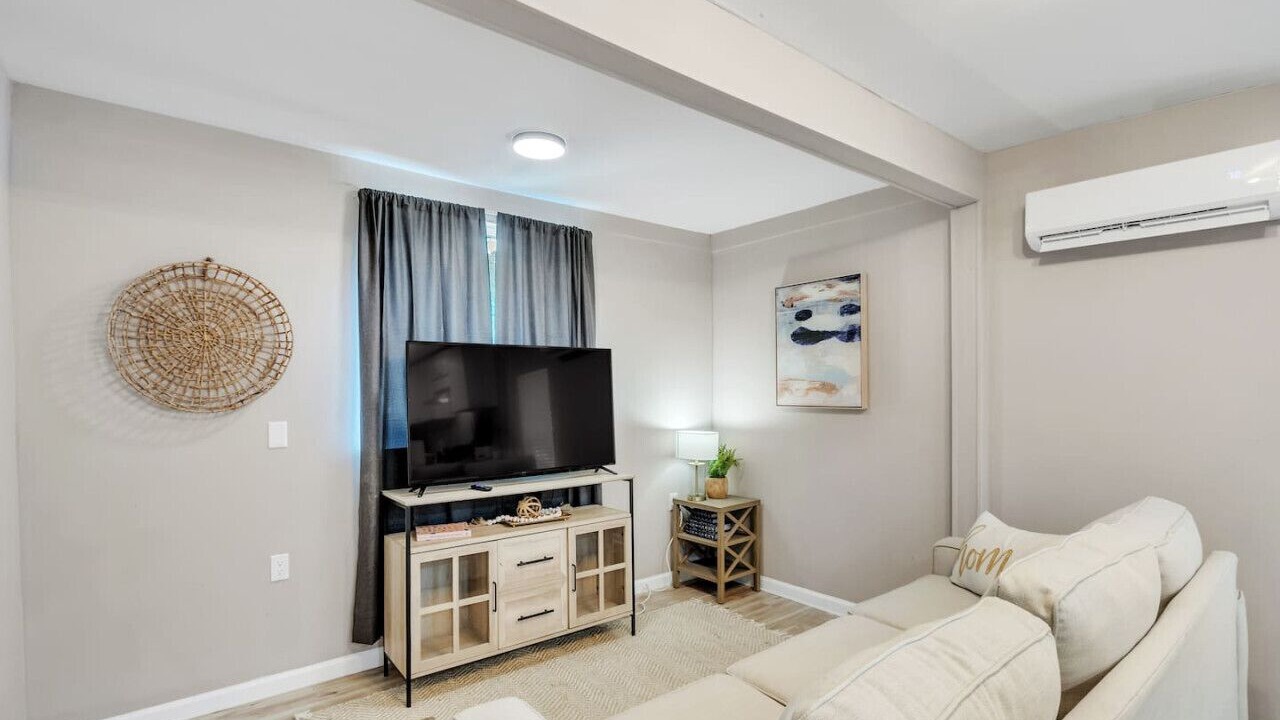 Photo of Livingroom in Anderson