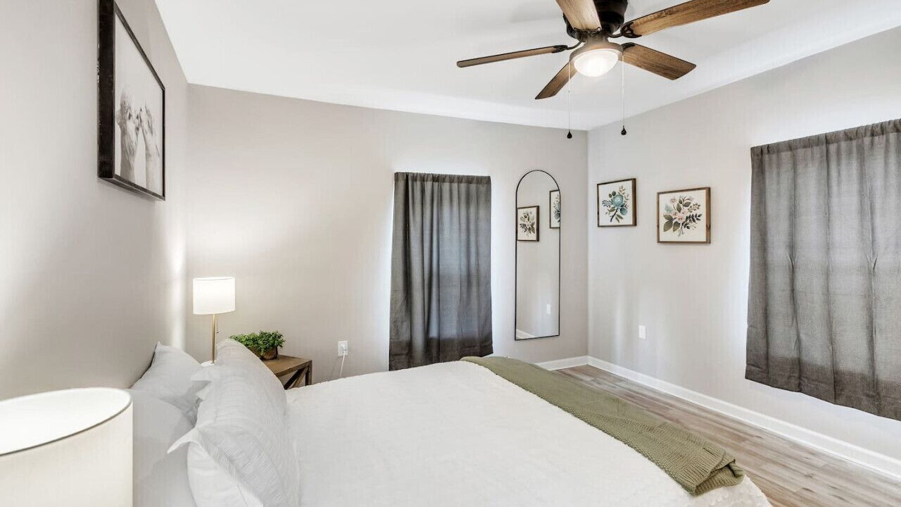 Photo of Bedroom in Anderson