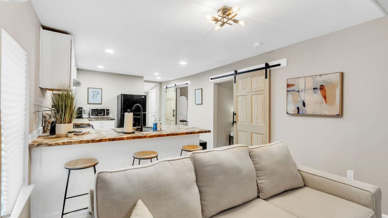 Photo of Livingroom in Anderson