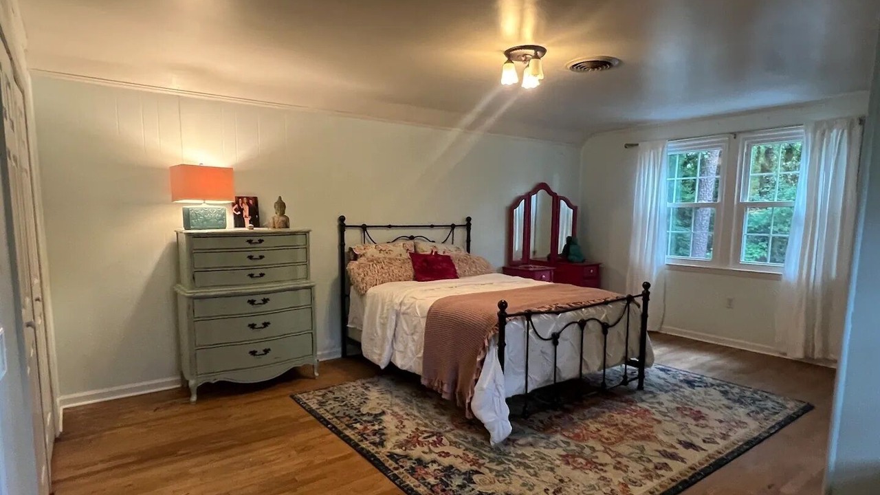 Photo of Bedroom in Anderson