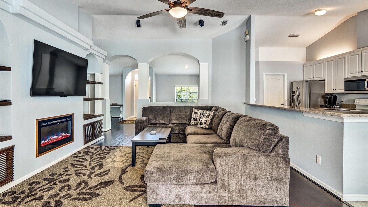 Photo of Livingroom in Riverview