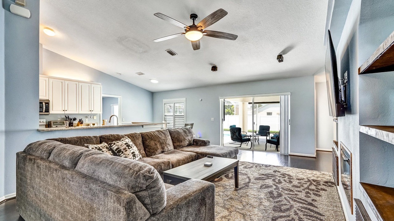 Photo of Livingroom in Riverview