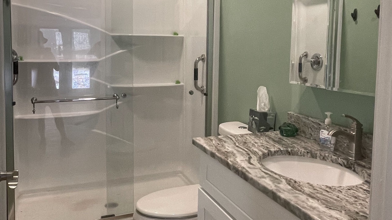 Photo of Bathroom in Seneca
