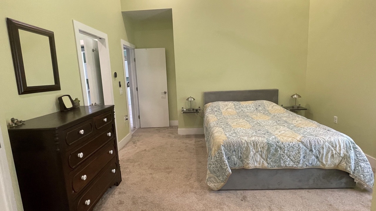 Photo of Bedroom in Seneca