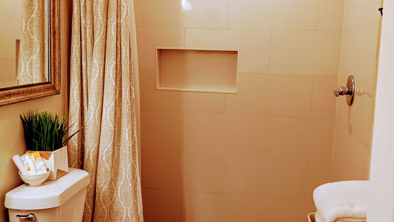 Photo of Bathroom in Metropolitan
