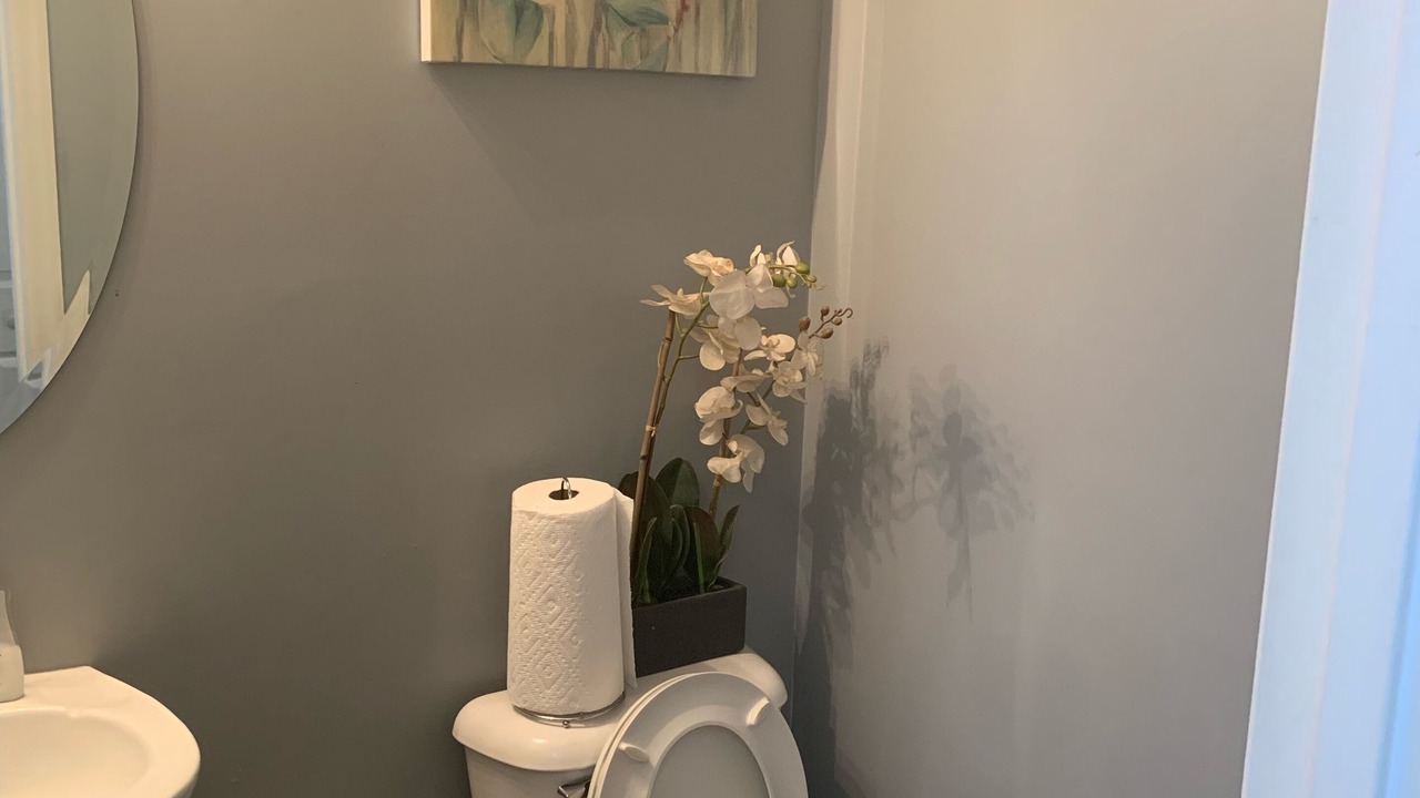 Photo of Bathroom in Huntcliff