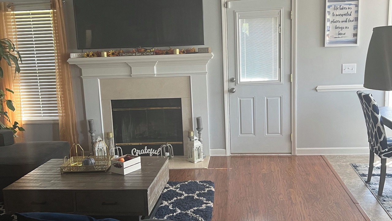 Photo of Livingroom in Huntcliff