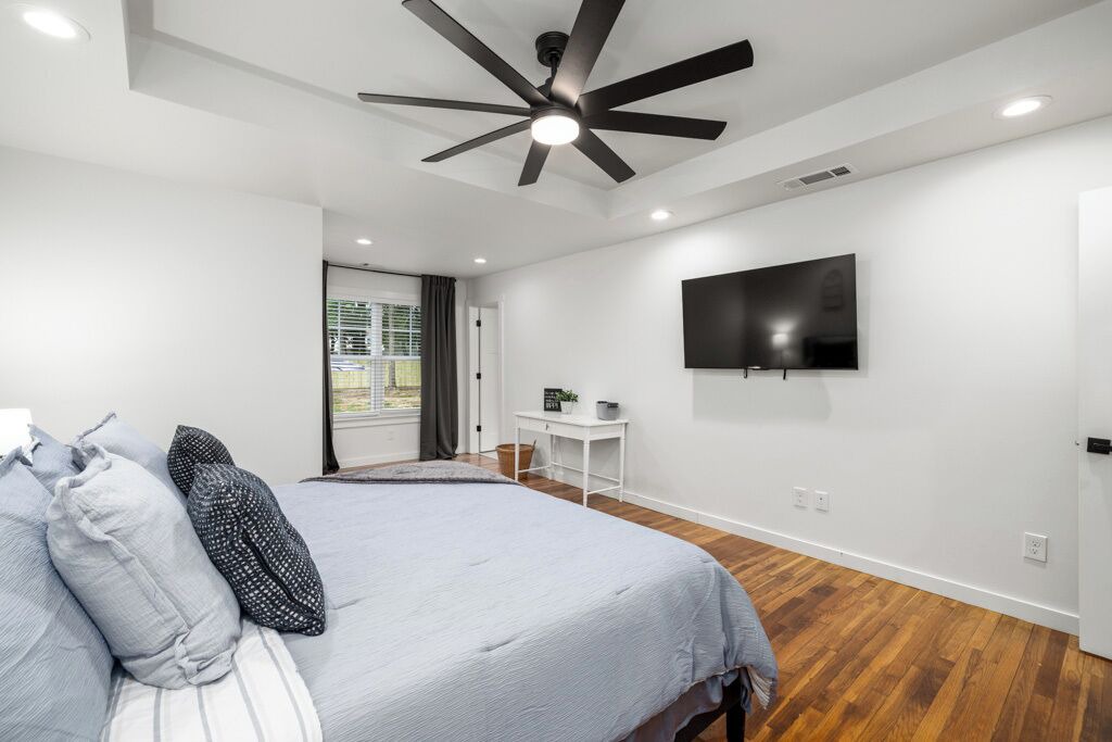 Photo of Bedroom in Dacula