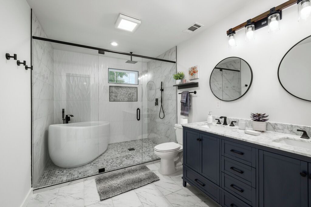 Photo of Bathroom in Dacula