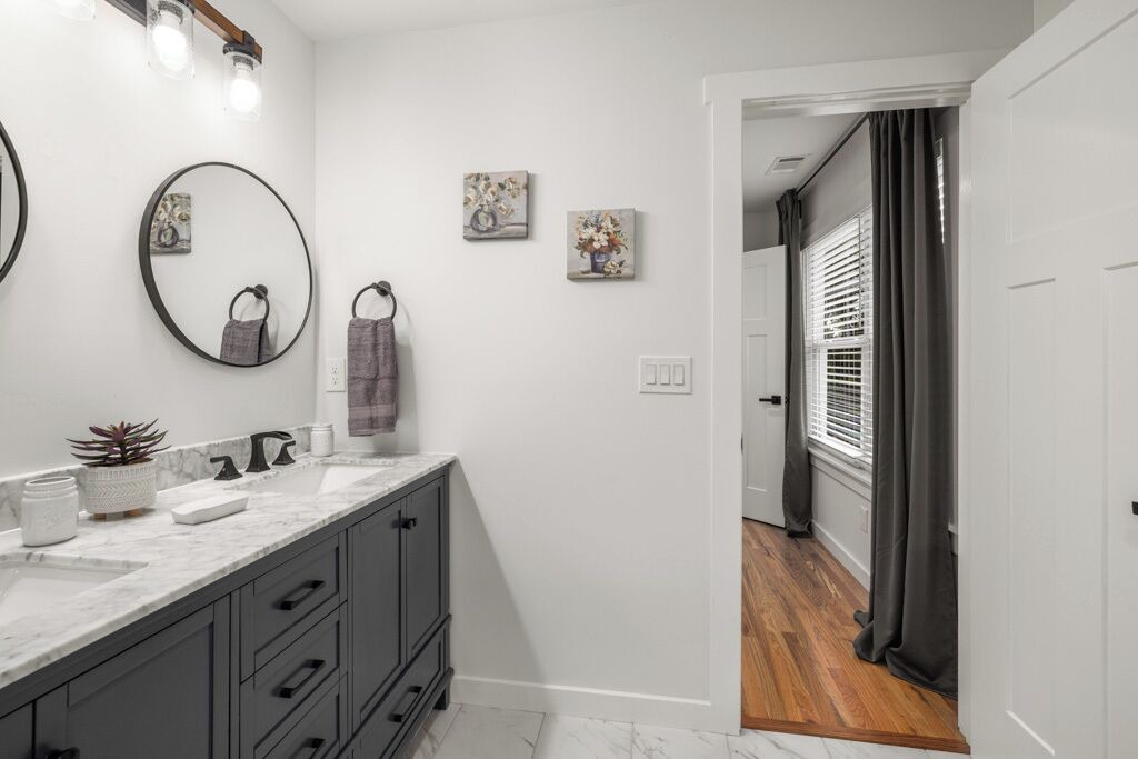 Photo of Bathroom in Dacula