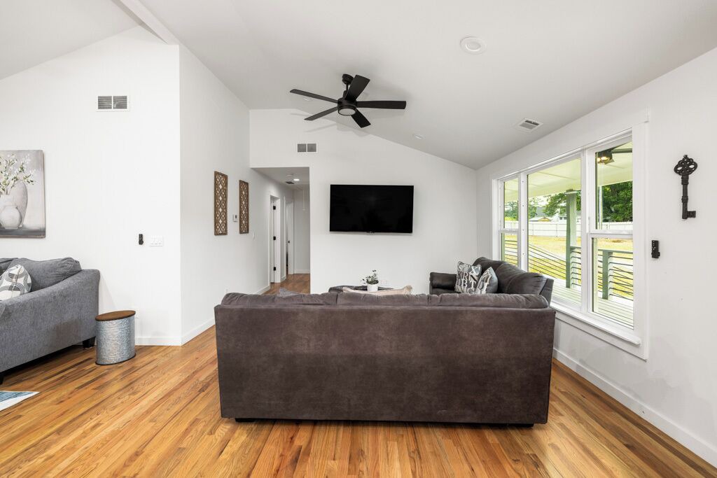 Photo of Livingroom in Dacula