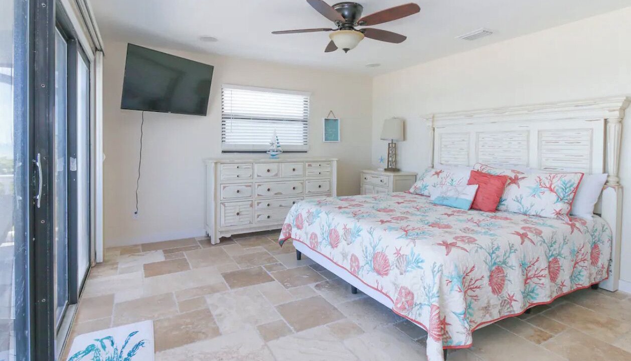 Photo of Bedroom in Melbourne Beach
