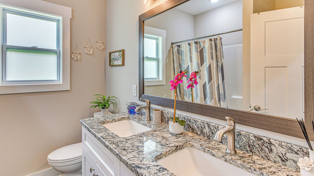 Photo of Bathroom in Loris