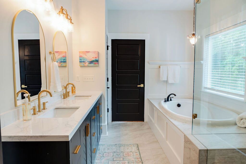 Photo of Bathroom in Appling