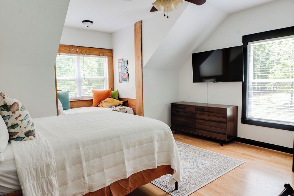 Photo of Bedroom in Appling