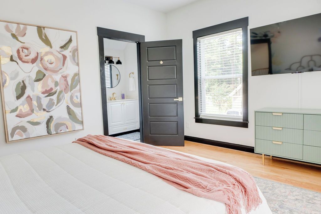 Photo of Bedroom in Appling