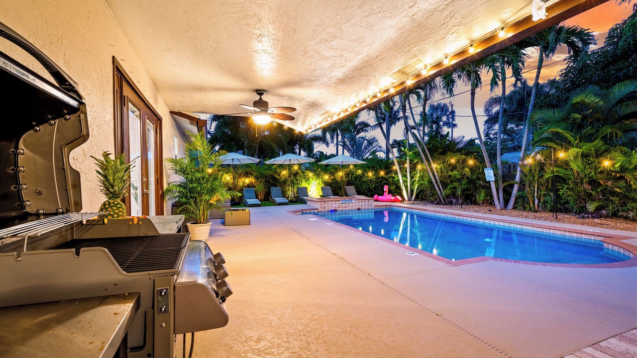 Photo of Outdoor in Tropic Palms