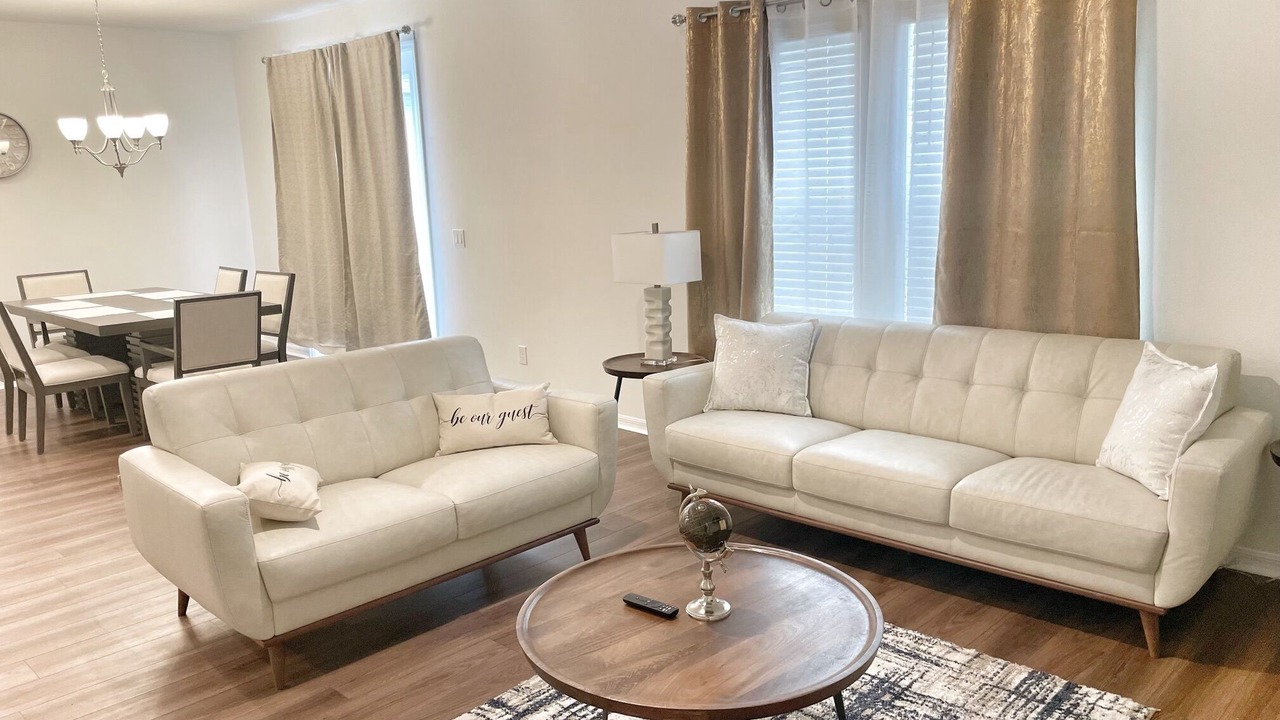 Photo of Livingroom in West Haven