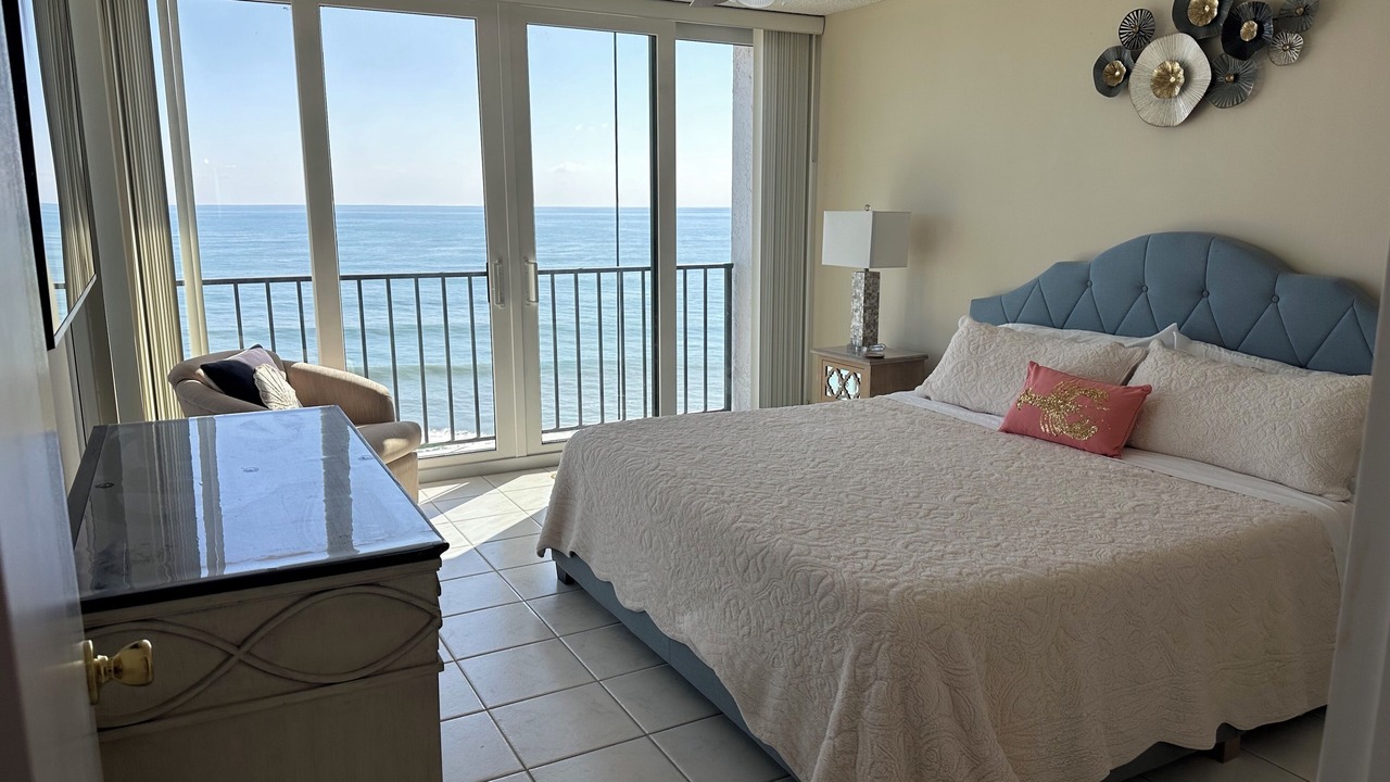 Photo of Bedroom in Hutchinson Island South