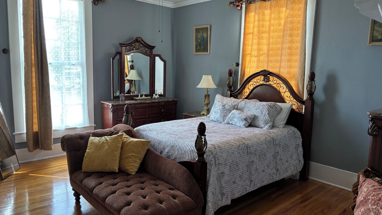 Photo of Bedroom in Anderson