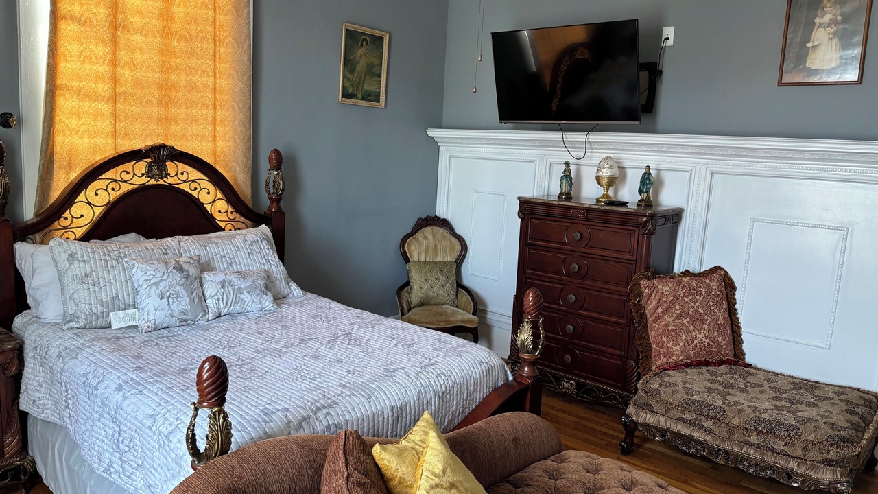 Photo of Bedroom in Anderson