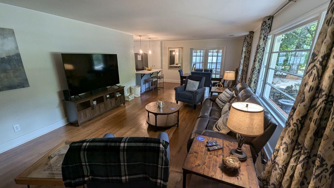 Photo of Livingroom in Clemson
