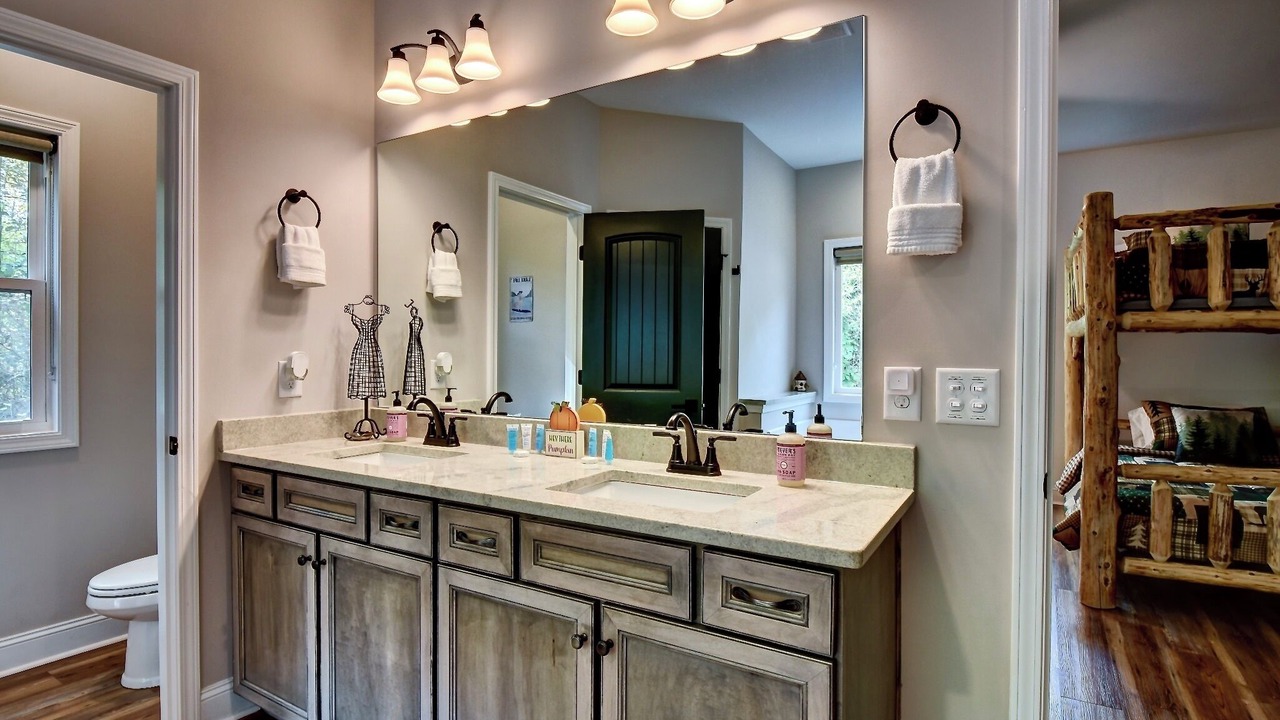 Photo of Bathroom in Fair Play