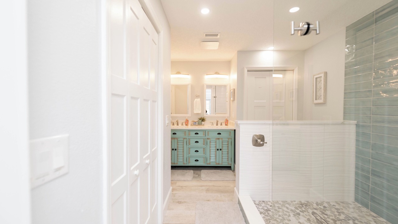 Photo of Bathroom in Melbourne Beach
